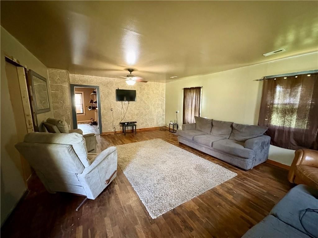 304 Clay Street — photo 6