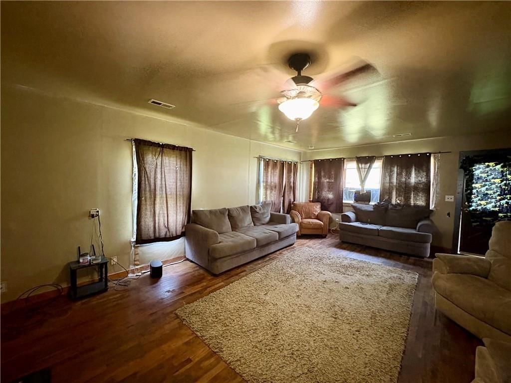 304 Clay Street — photo 8