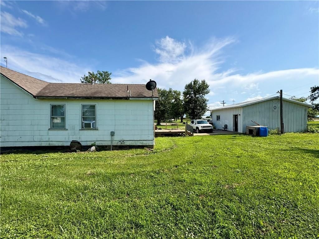 304 Clay Street — photo 32