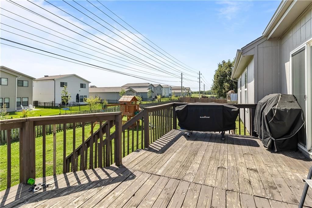 607 SE Joel Avenue — photo 28