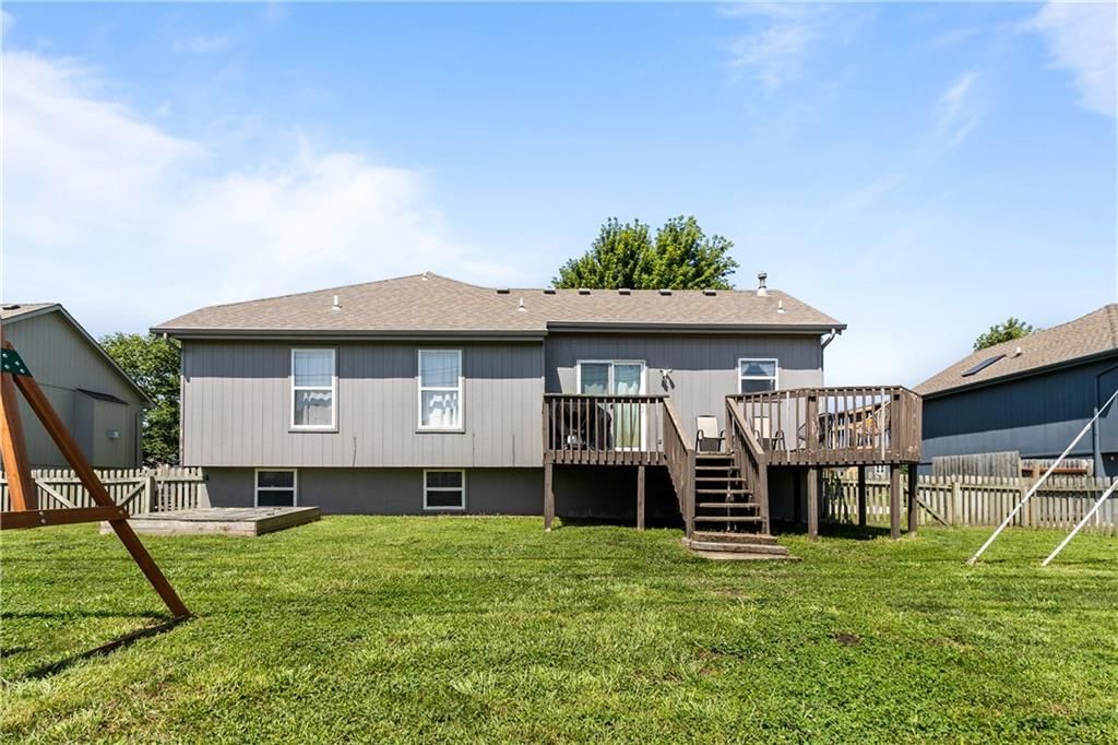 607 SE Joel Avenue — photo 29