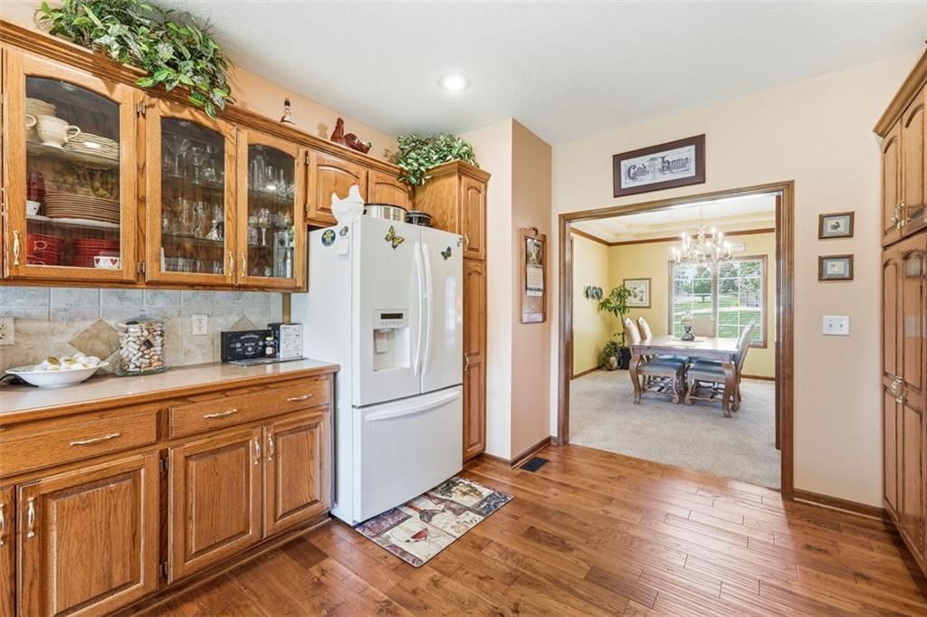 602 Canyon Drive — photo 17