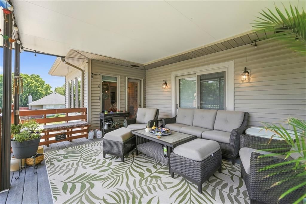 602 Canyon Drive — photo 32
