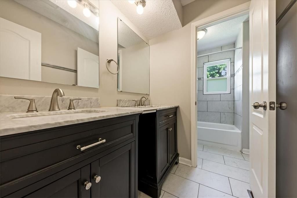 13020 S Sycamore Street — photo 12
