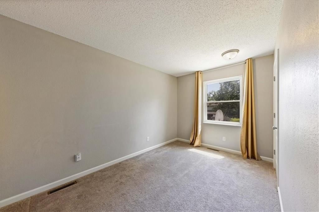 13020 S Sycamore Street — photo 15