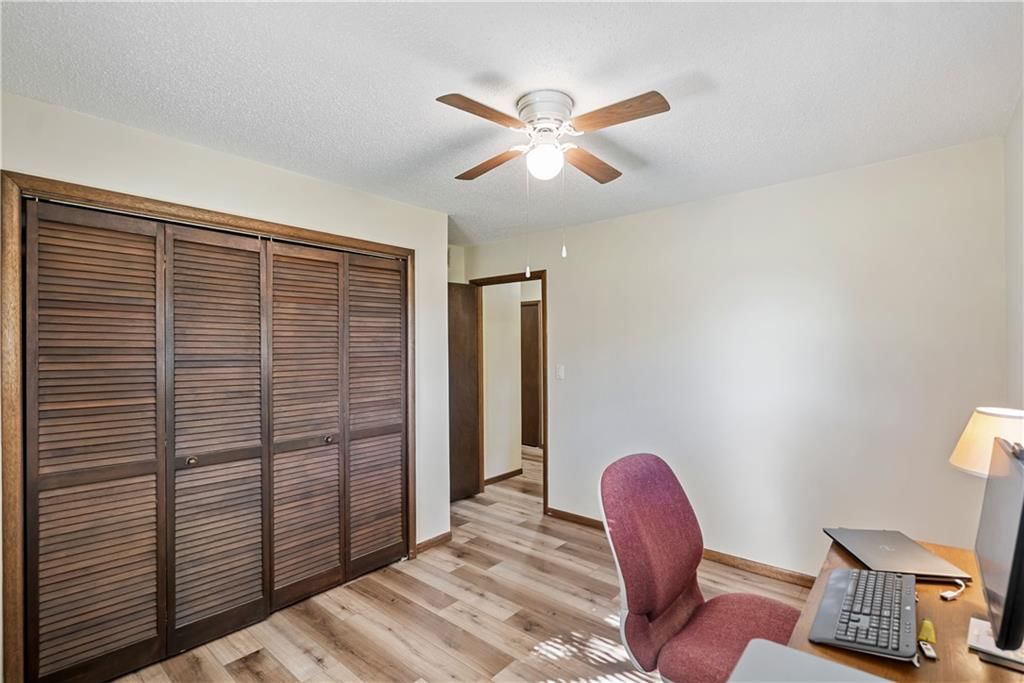 106 S Hazen Street — photo 31