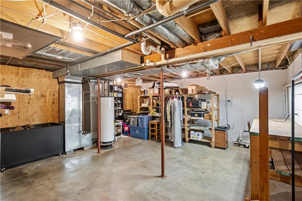 106 S Hazen Street — photo 51