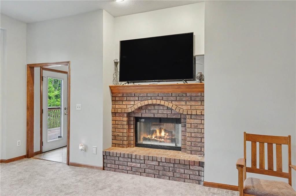 204 E High Street — photo 10