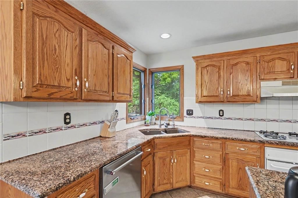 204 E High Street — photo 14