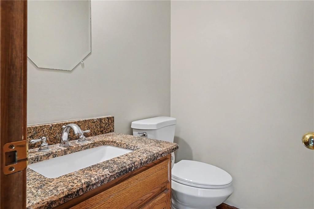 204 E High Street — photo 22