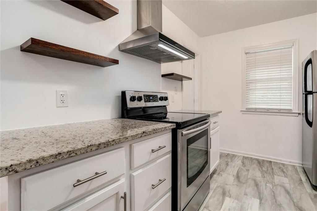 8119 Madison Avenue — photo 10