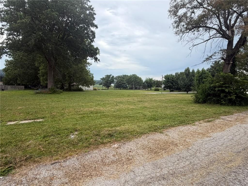 1205 S Dallas Street — photo 2