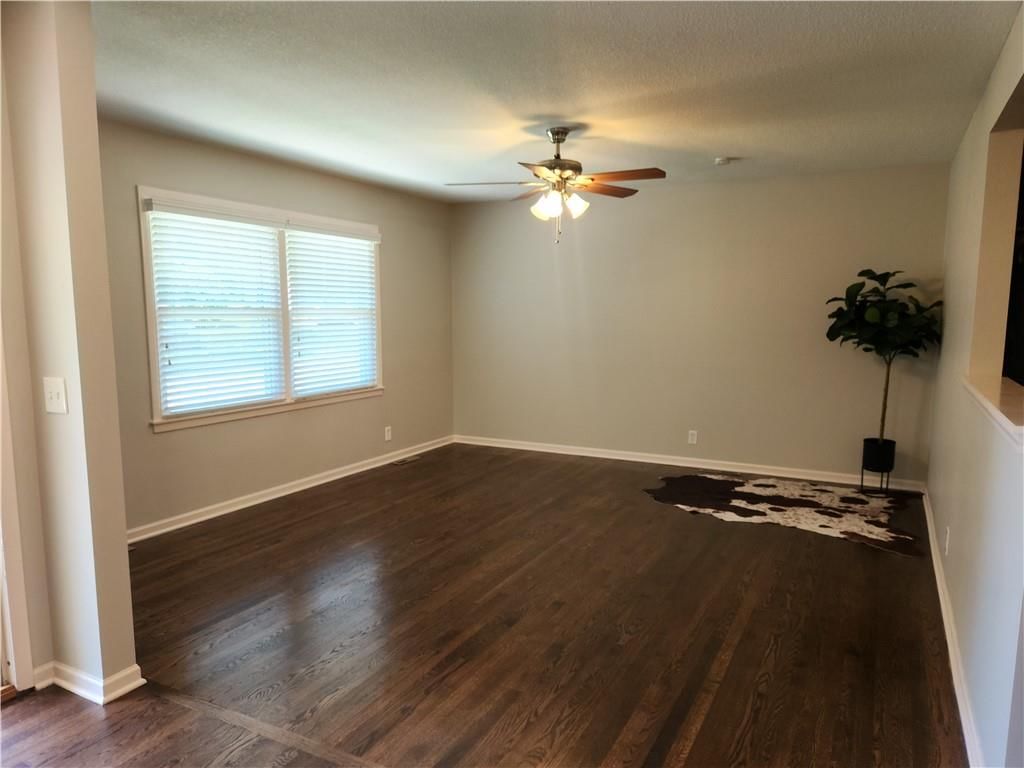 3219 S Vest Avenue — photo 5