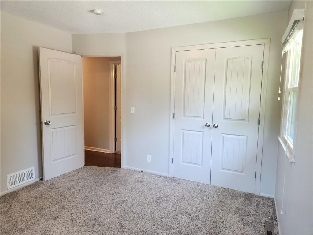 3219 S Vest Avenue — photo 19
