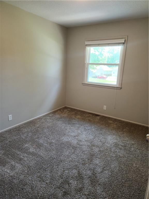 3219 S Vest Avenue — photo 21