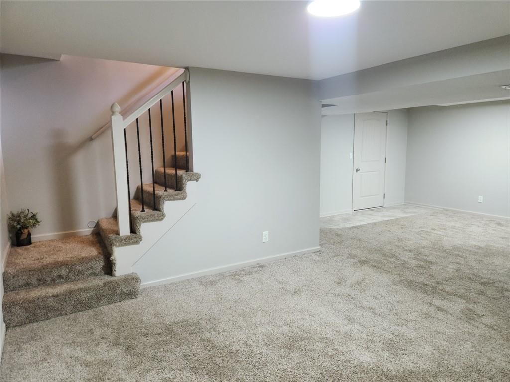 3219 S Vest Avenue — photo 26