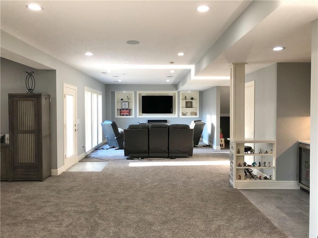 9015 N Lane Avenue — photo 14