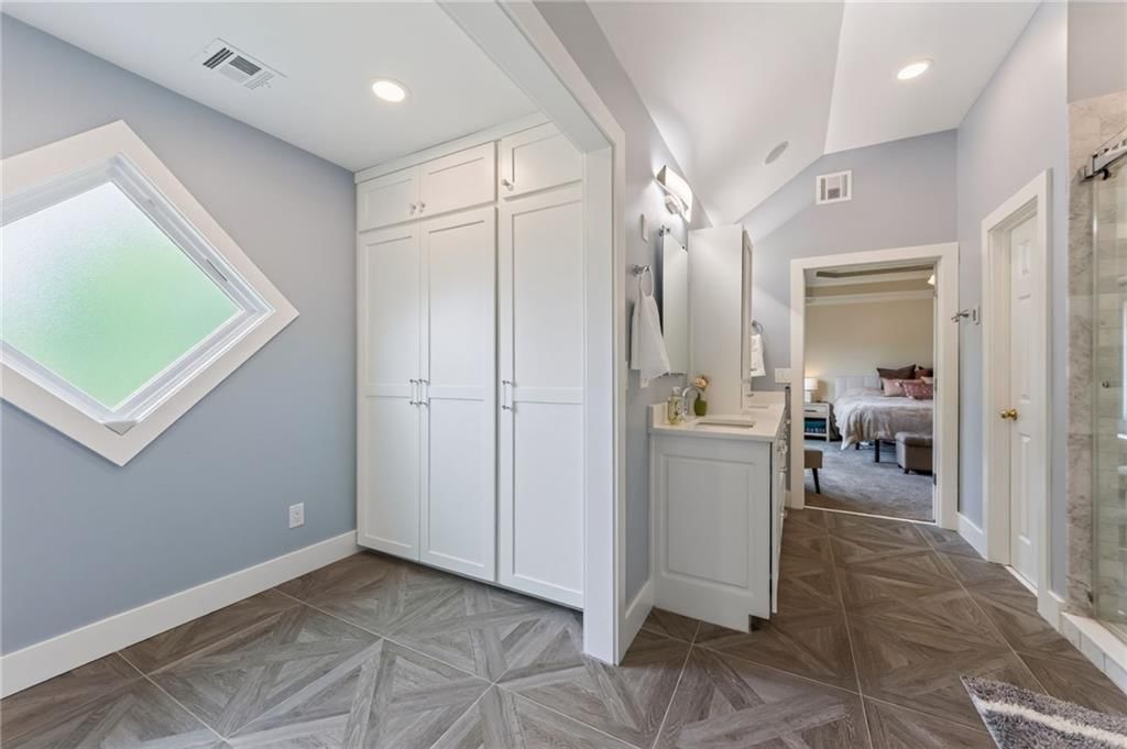 9015 N Lane Avenue — photo 44