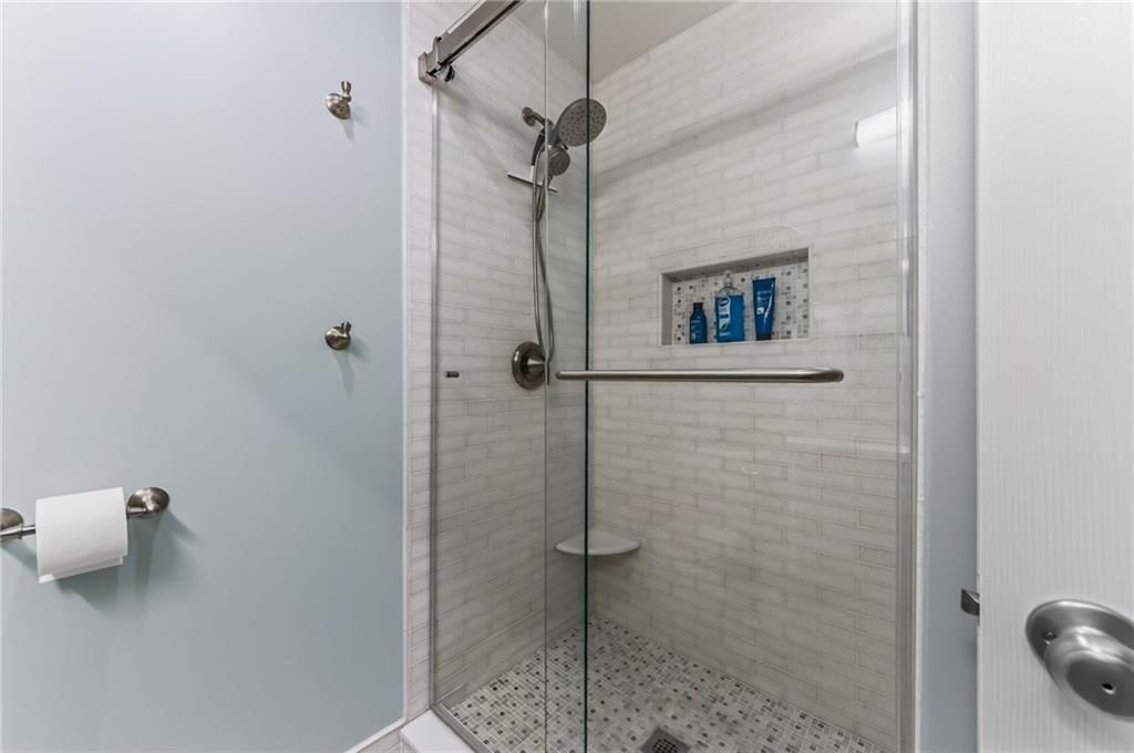 9015 N Lane Avenue — photo 59