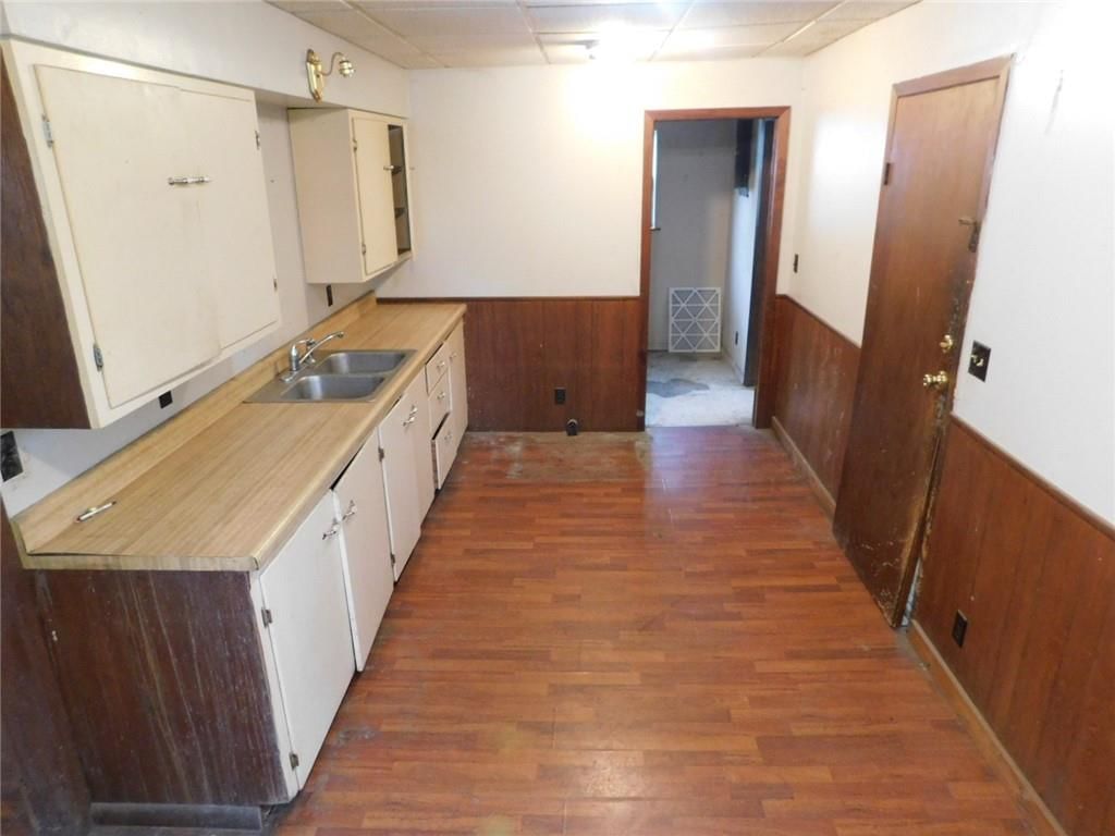 807 W 5th Street — photo 8