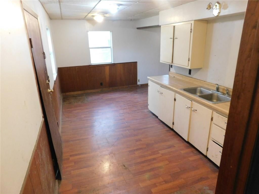 807 W 5th Street — photo 9