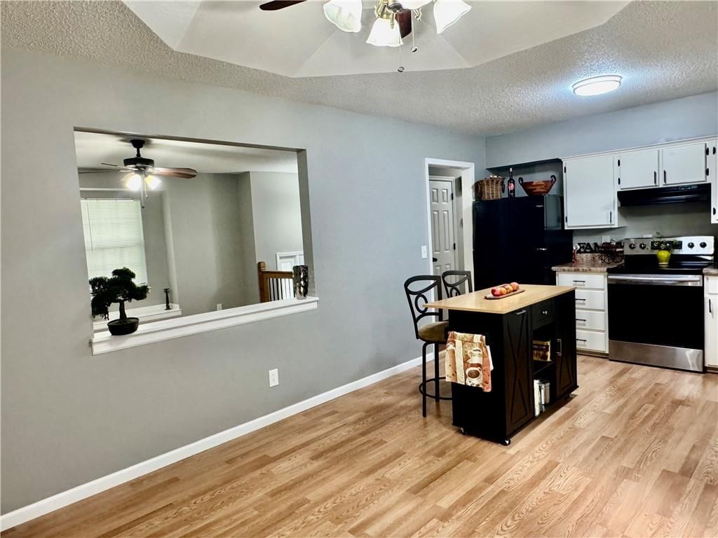 913 Josela Court — photo 8