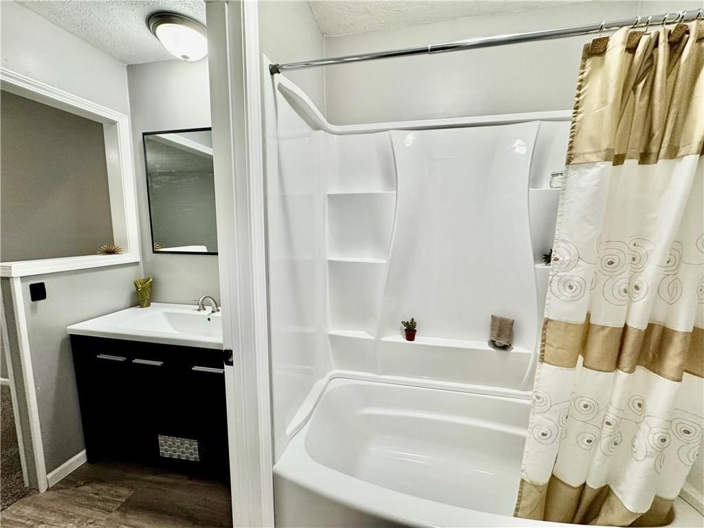 913 Josela Court — photo 16