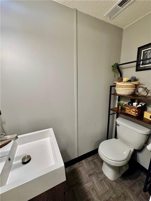 913 Josela Court — photo 25