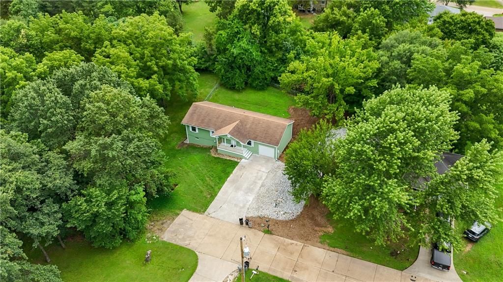 1107 Quail Run Drive — photo 2