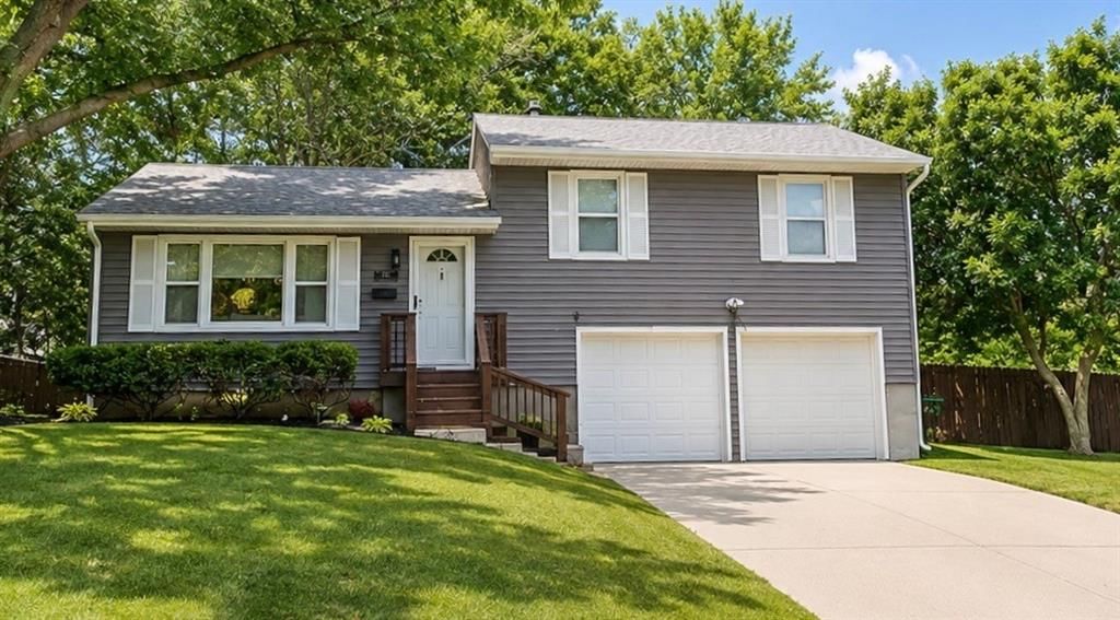 6704 Woodward Street — photo 1