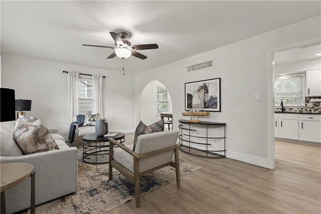 6704 Woodward Street — photo 3