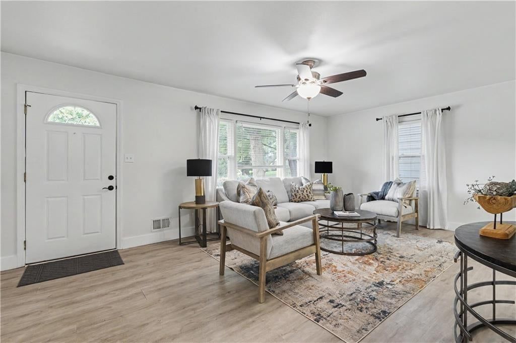 6704 Woodward Street — photo 4