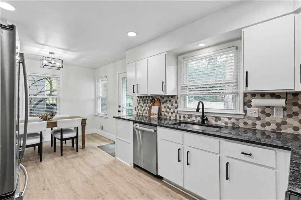6704 Woodward Street — photo 11