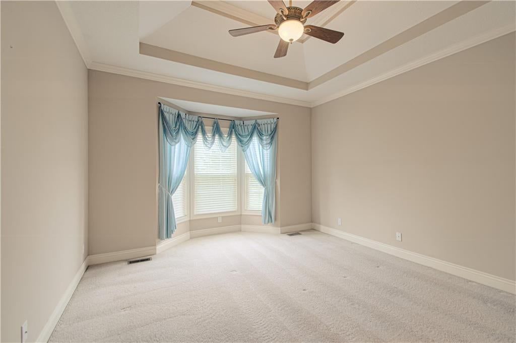 Photo 10 of 29 - 7500 NE 113th Street, Kansas City, MO 64157
