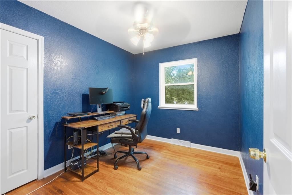4619 N Bristol Avenue — photo 17