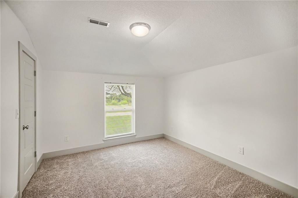 320 Elm Street — photo 15