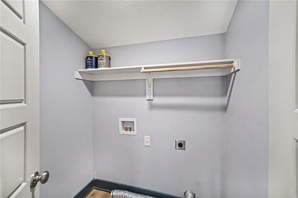 320 Elm Street — photo 19