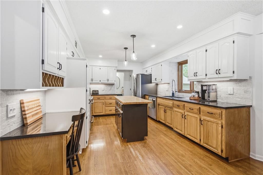 14712 W 81st Street — photo 16