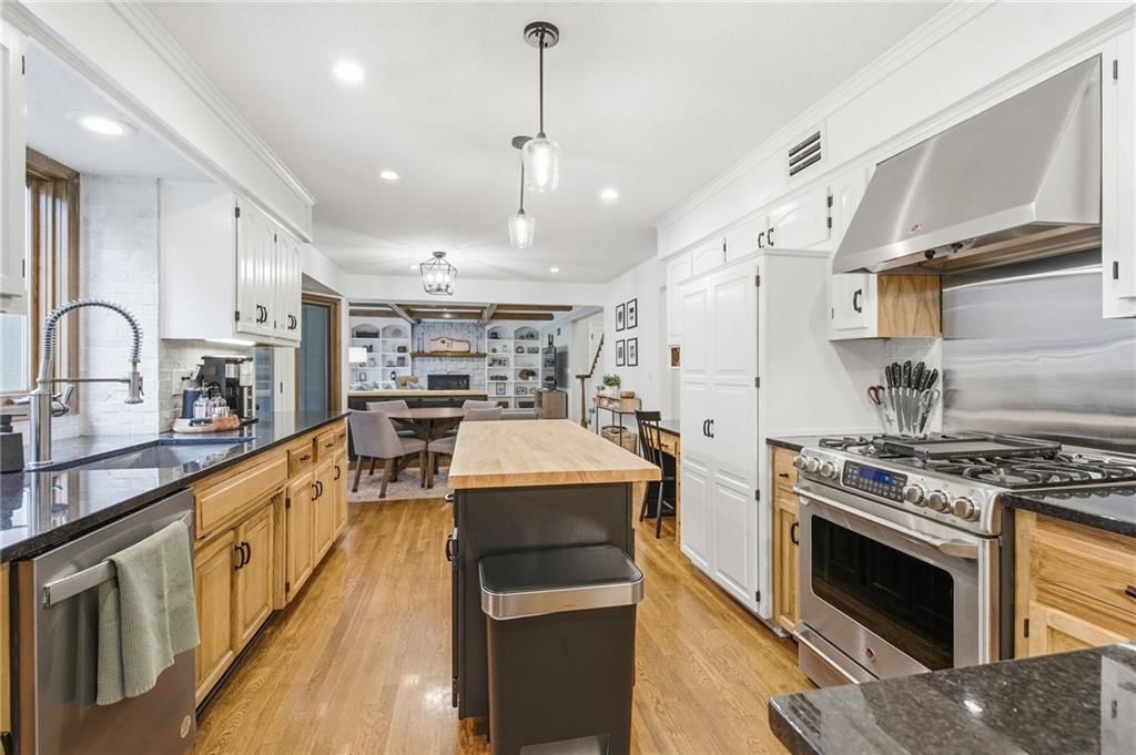 14712 W 81st Street — photo 19