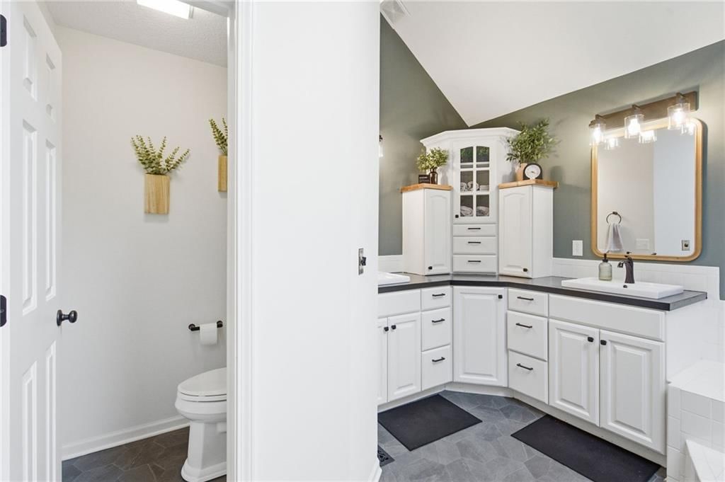 14712 W 81st Street — photo 27