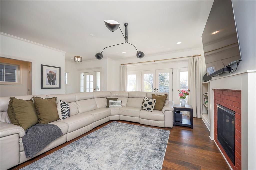 716 W 45th Street — photo 12