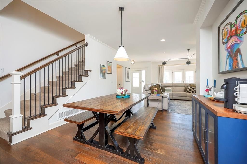 716 W 45th Street — photo 17