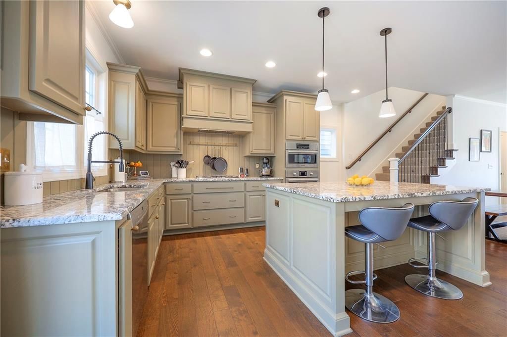 716 W 45th Street — photo 19