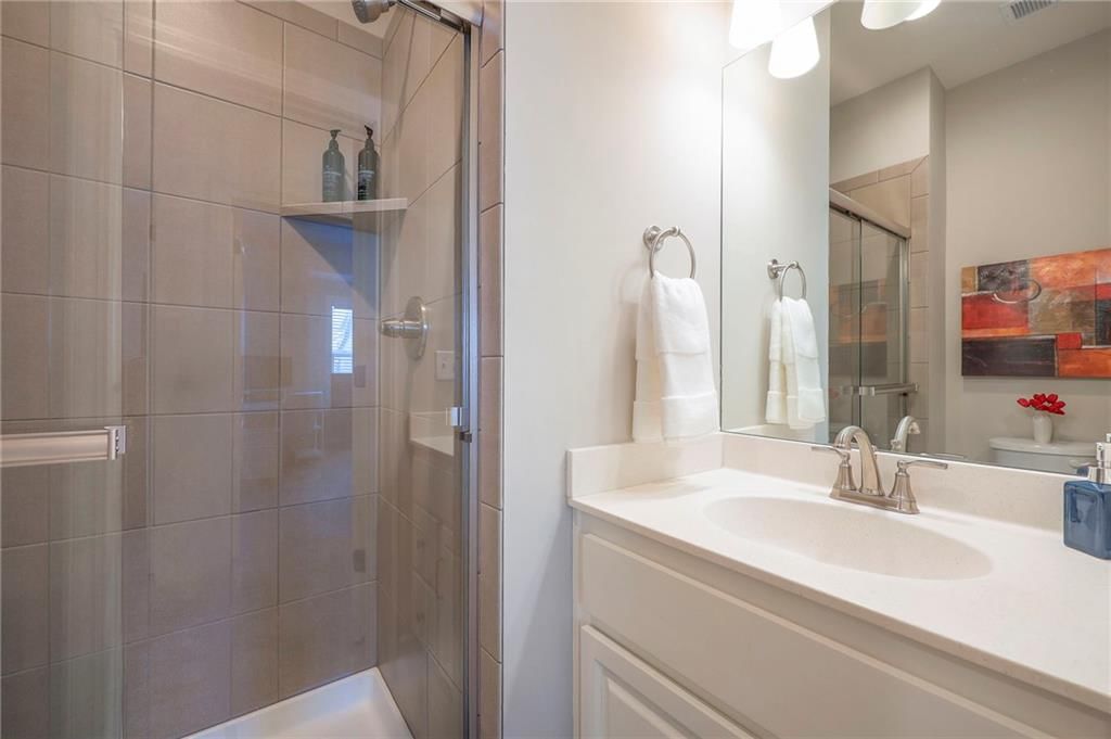 716 W 45th Street — photo 32