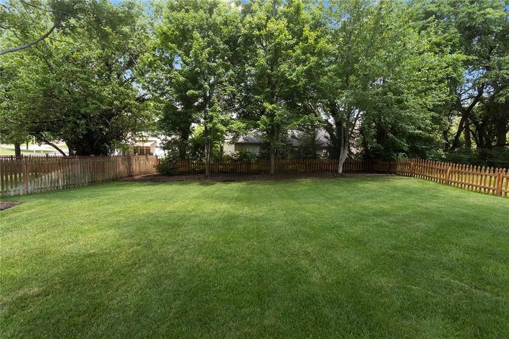 7878 W 155 Terrace — photo 28
