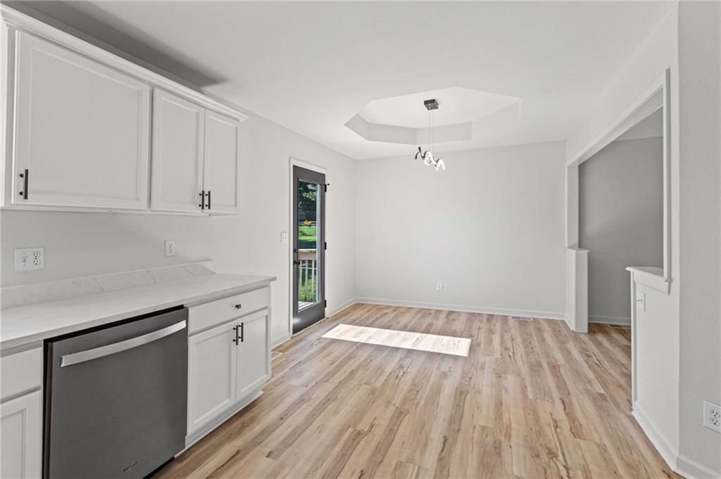 16209 Speaker Avenue — photo 7