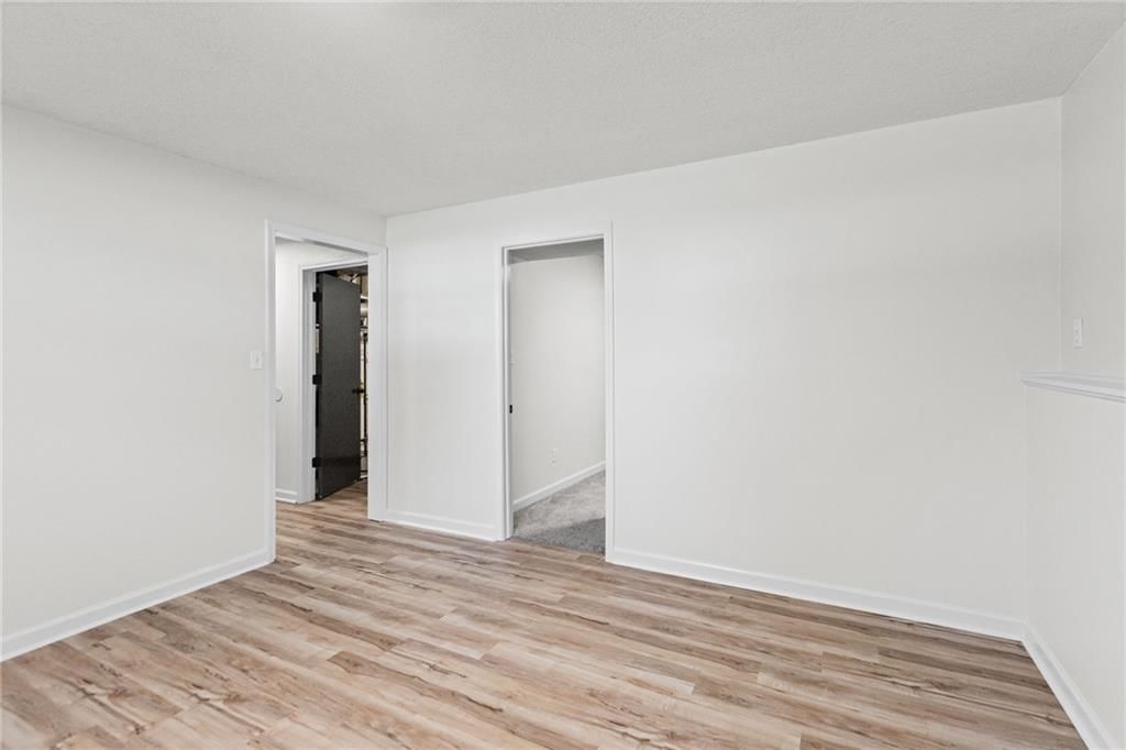 16209 Speaker Avenue — photo 23
