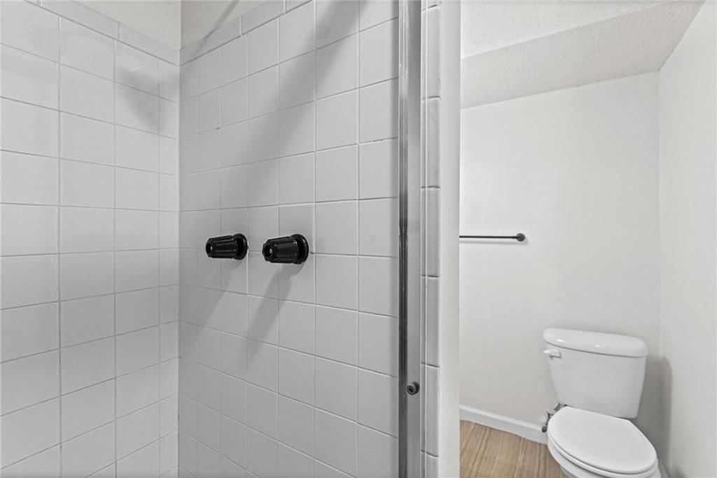 16209 Speaker Avenue — photo 26