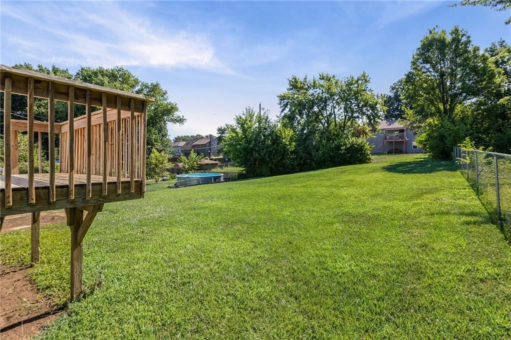 16209 Speaker Avenue — photo 29