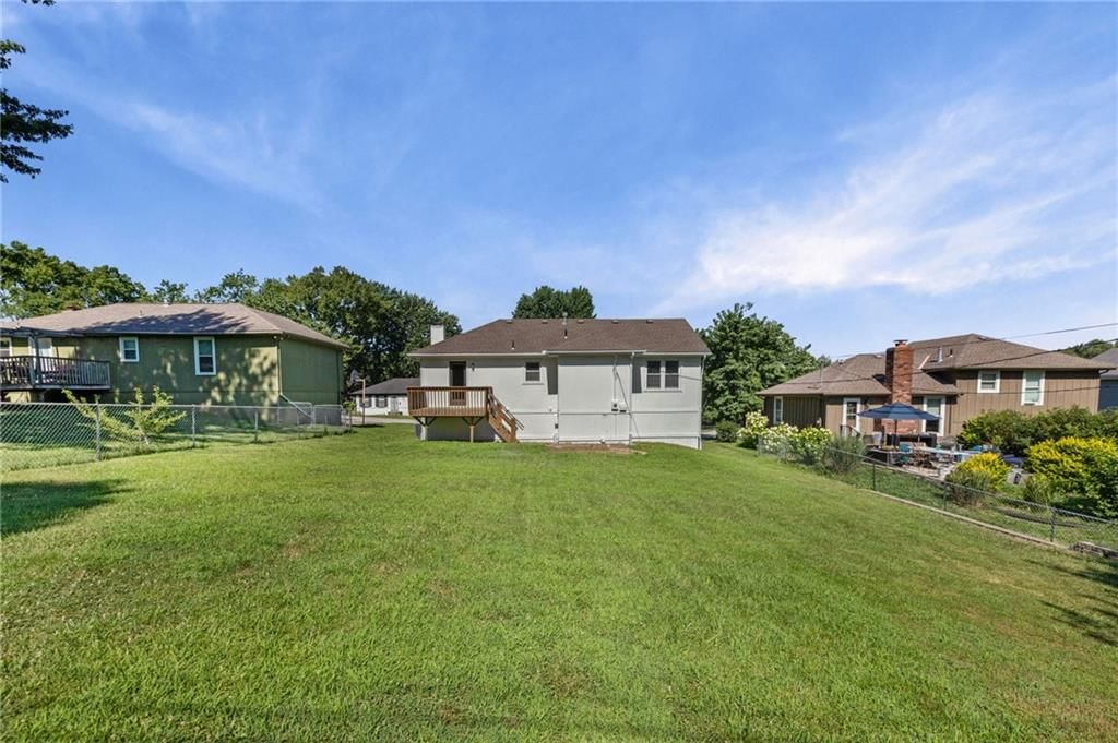 16209 Speaker Avenue — photo 31